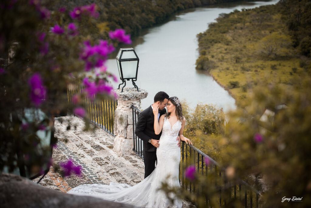 Sesión de novios o pre boda de Rossy y Rommel en Altos de Chavon, La Romana, República Dominicana