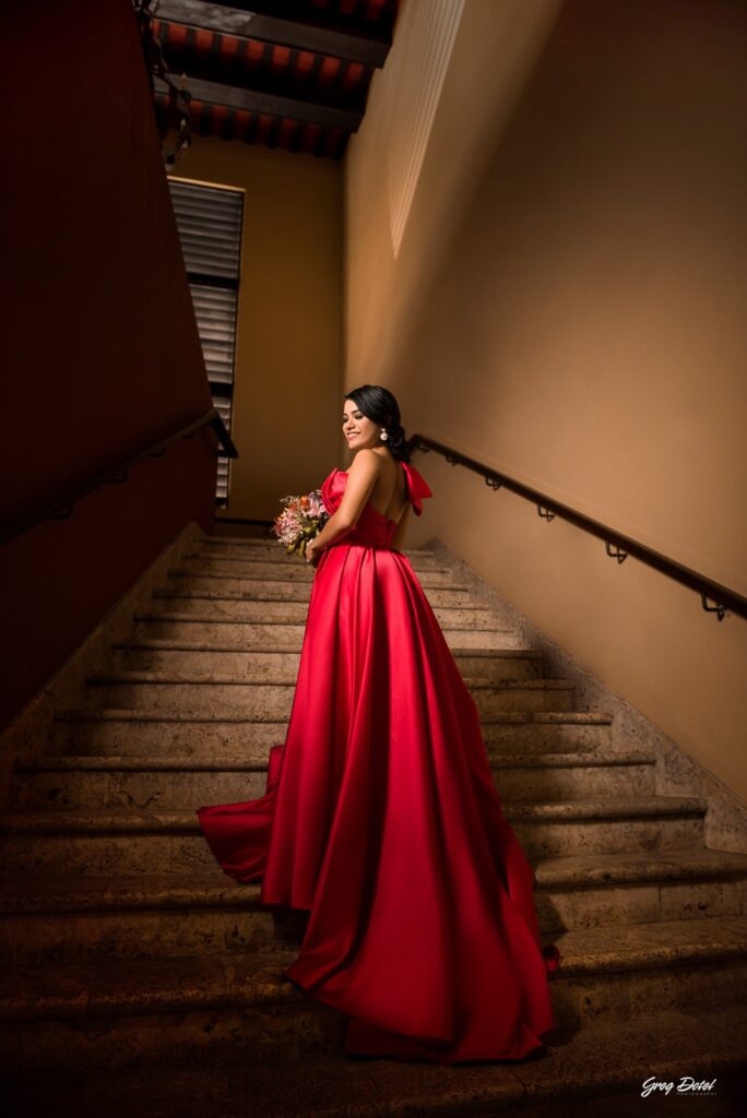 Sesión de fotos de la pre boda de Eva y Ricardo en el Hostal Nicolas de Ovando en la Zona Colonial de Santo Domingo, República Dominicana