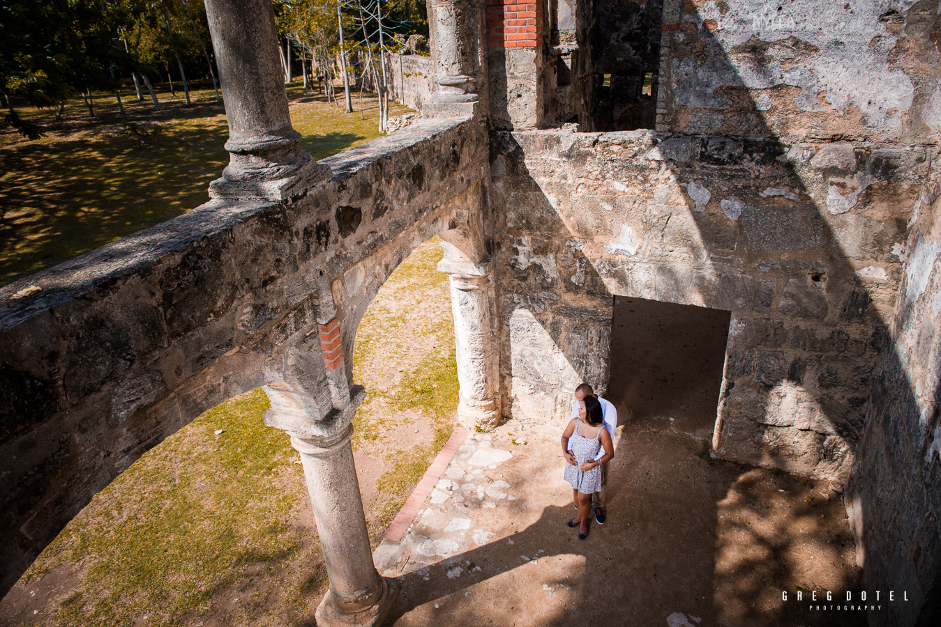 Sesión de fotos de Novios y pre boda en las Ruinas de Engombe de Santo Domingo, República Dominicana