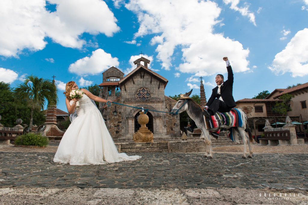 Sesion de novios y pre boda de Felix y Julia en Altos de Chavón, La Romana, República Dominicana por el fotógrafo dominicano Greg Dotel