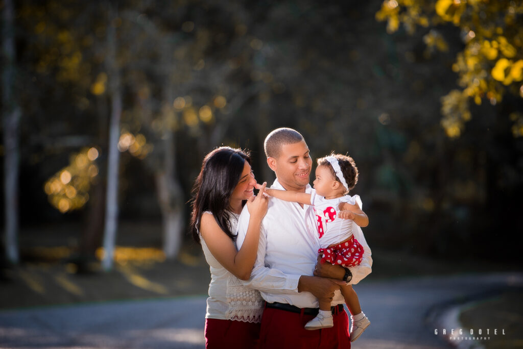 Sesión de fotos de niños por motivos de cumpleaños en el jardin botanico de Santo Domingo