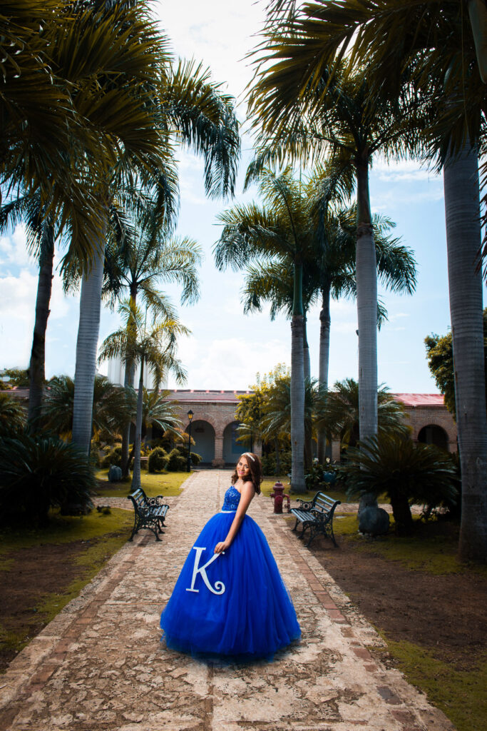 Karen en sus quince años en la Zona Colonial de Santo Domingo Republica Dominicana