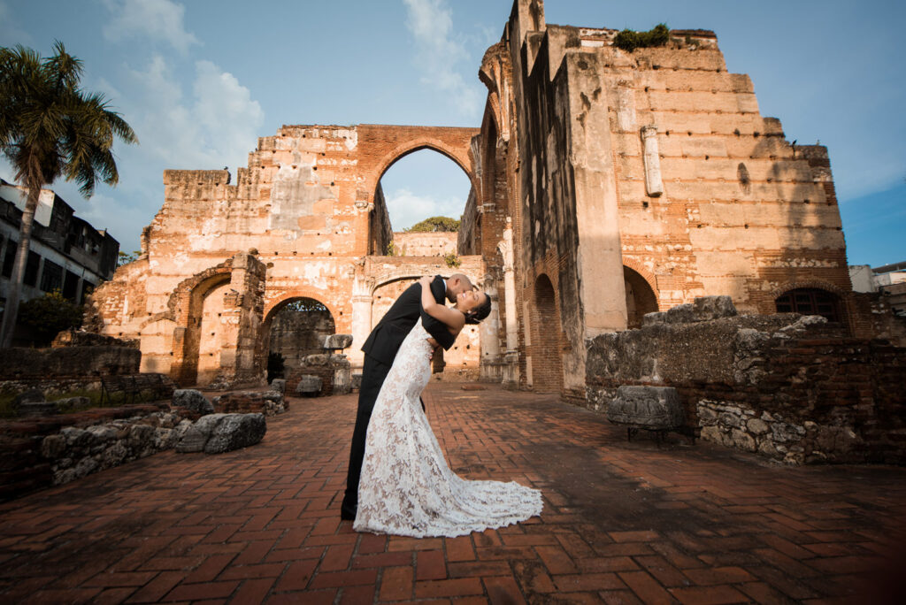 Sesion de fotos en la Ruinas San Nicolas de Bari, Zona Colonial de Santo Domingo, República Dominicana