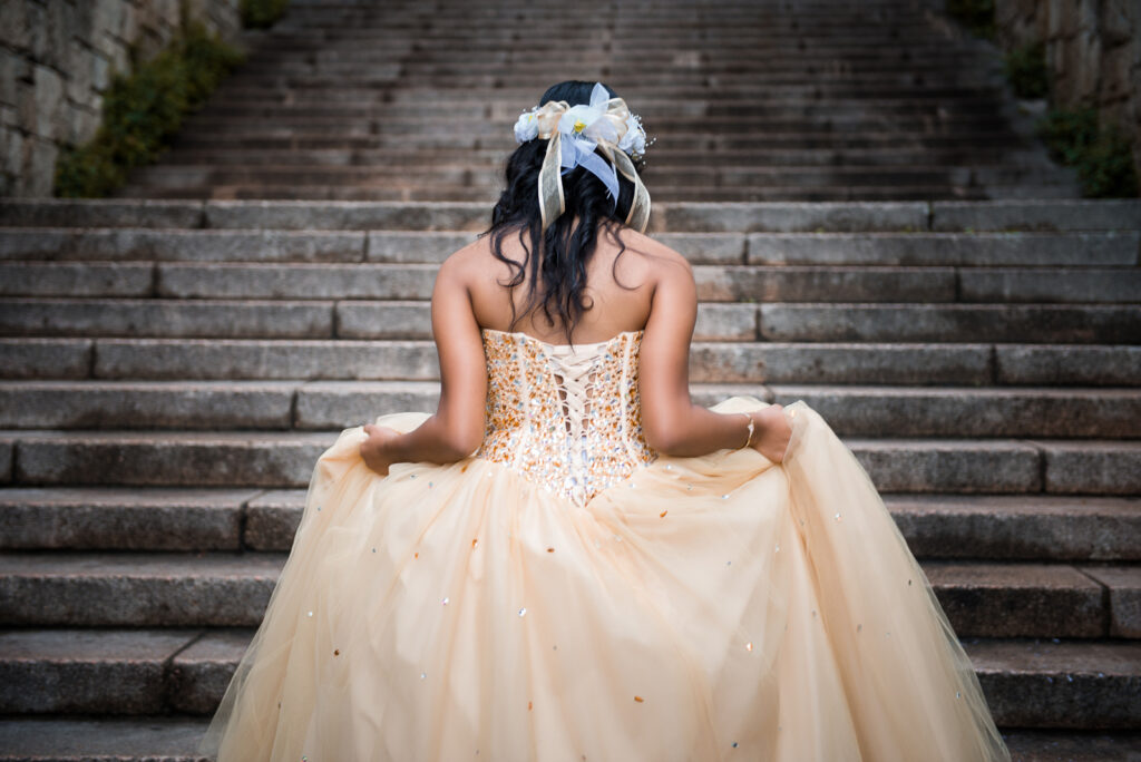 Sesión de fotos de la Quinceañera Deysi en sus 15 años en Zona Colonial de Santo Domingo, República Dominicana