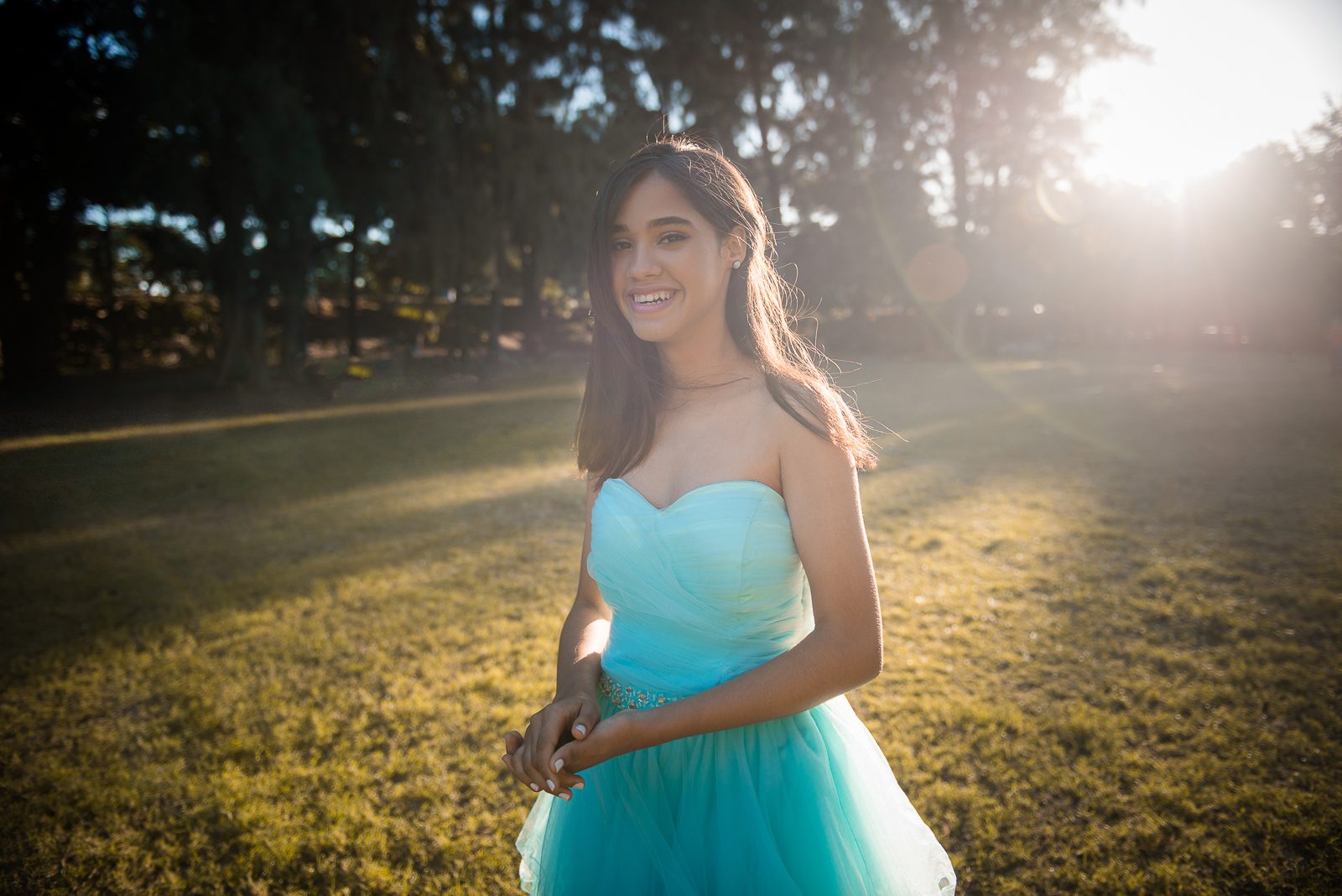 Sesión de fotos de quinceañera a Larymar en el Parque Mirador Sur de Santo Domingo, República Dominicana