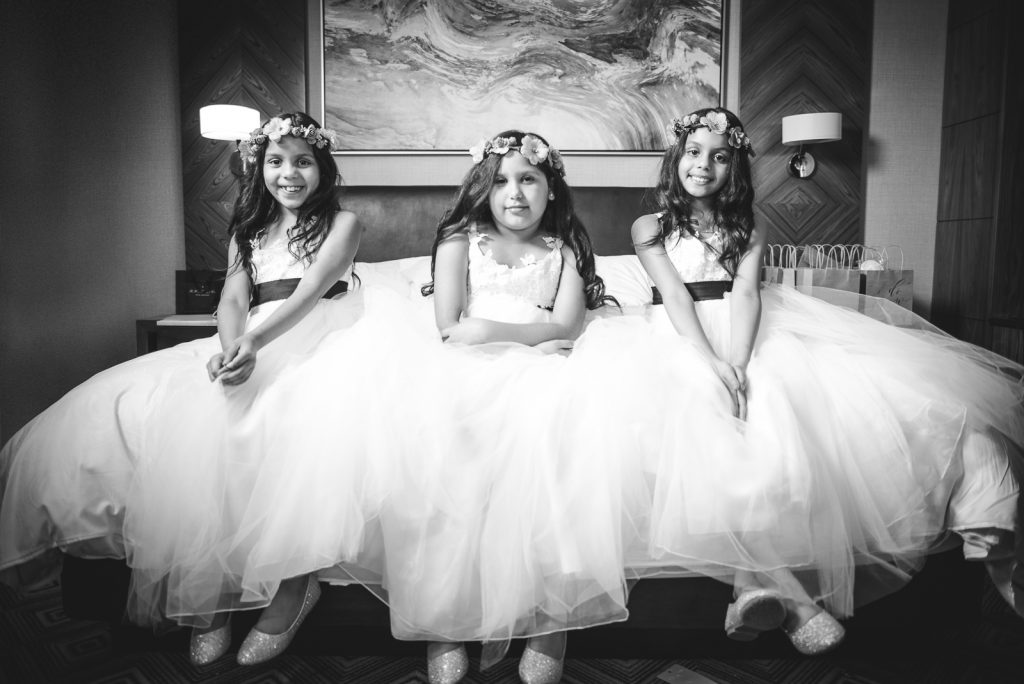 Fotos de getting ready o vistiendose para bodas en Republica Dominicana por el fotografo dominicano Greg Dotel Photography
