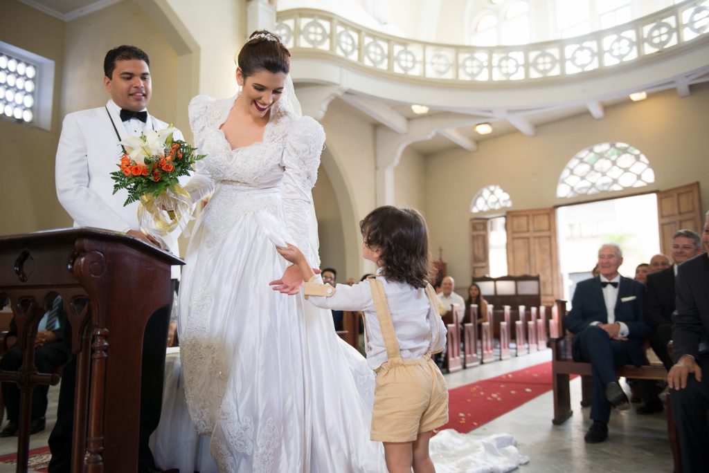 Ceremonia y recepción de la boda de Lyonella y Carlos en la Iglesia Nuestra Señora de la Altagracia en Santo Domingo, República Dominicana.