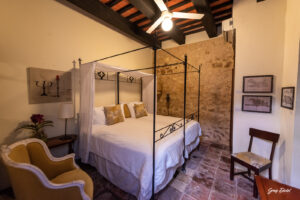 Fotografia de arquitectura e interiores de habitaciones del hotel El Beaterio de la Zona Colonial de Santo Domingo, Republica Dominicana