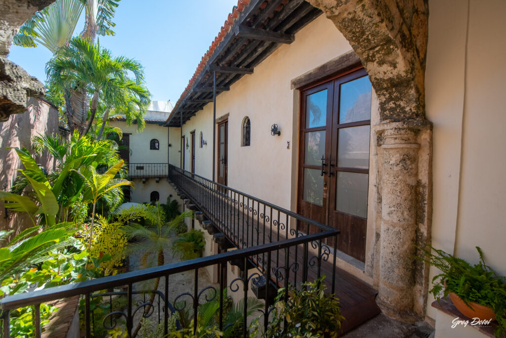 Fotografia de arquitectura e interiores de habitaciones del hotel El Beaterio de la Zona Colonial de Santo Domingo, Republica Dominicana