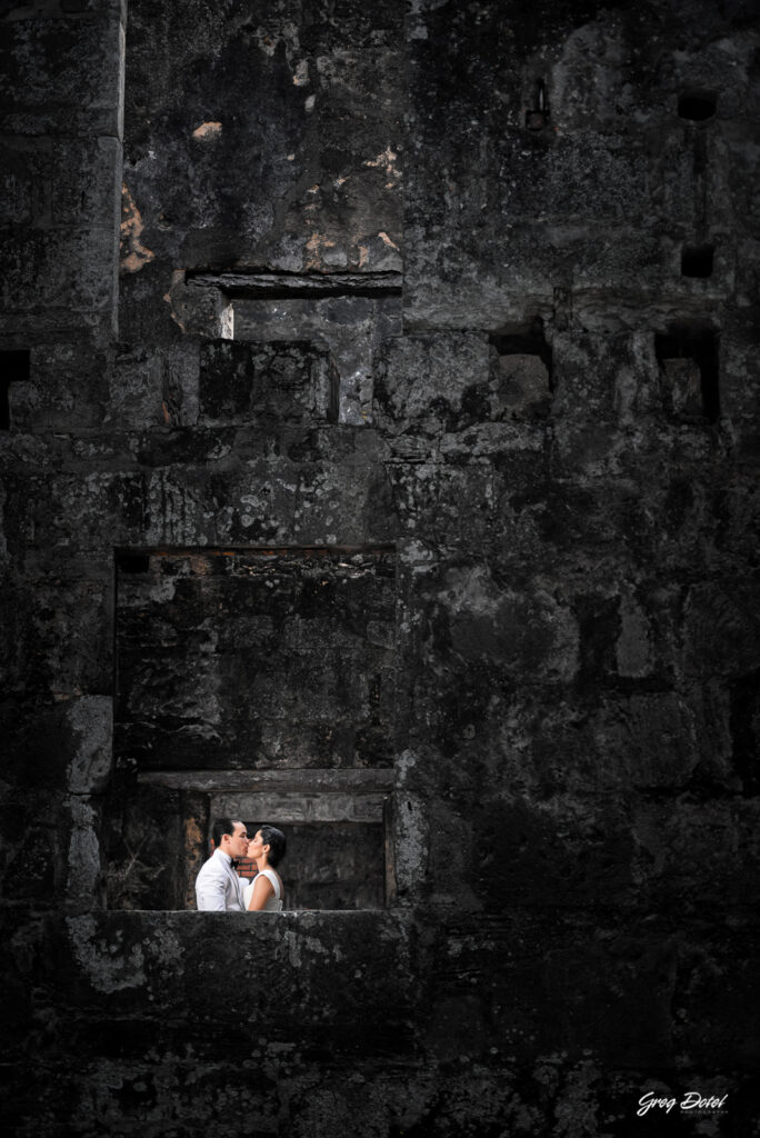 Sesión de fotos de pre boda o novios en Las Ruinas de Engombe, República Dominicana por el fotografo dominicano Greg Dotel Photography.