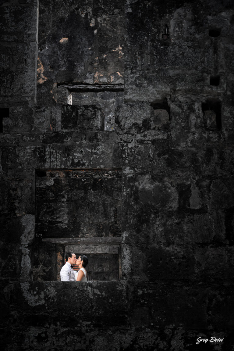 Sesión de fotos de pre boda o novios en Las Ruinas de Engombe, República Dominicana por el fotografo dominicano Greg Dotel Photography.