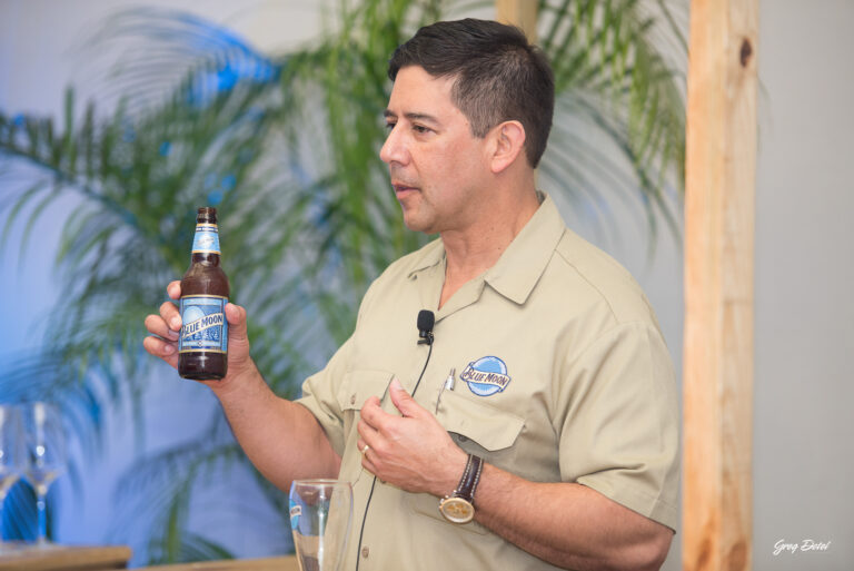Evento corporativo donde cubrimos en fotografías la presentación de la cerveza Blue Moon en Santo Domingo, República Dominicana