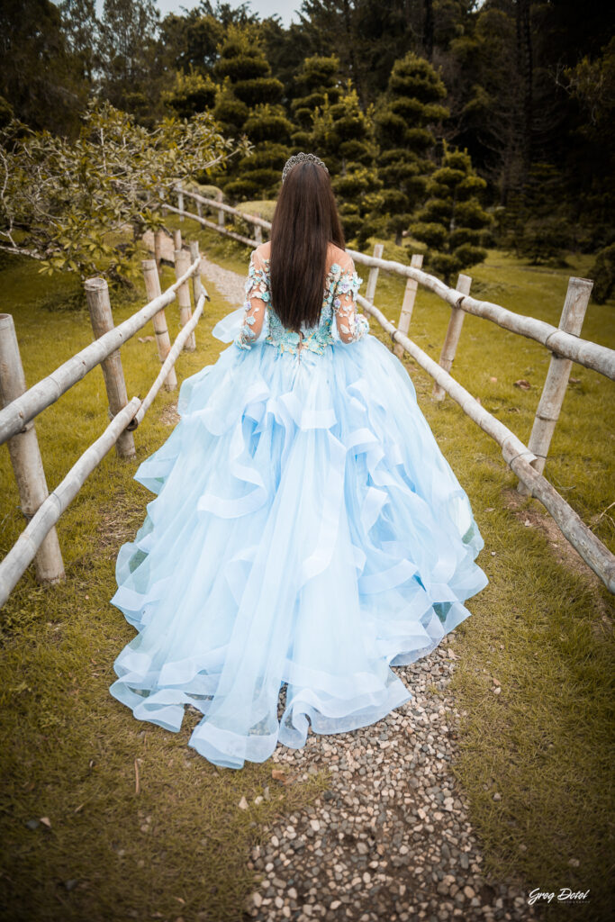 Sesion de fotos de 15 años hermosas y modernas de Carismell en el Jardin Botanico de Santo Domingo, República Dominicana