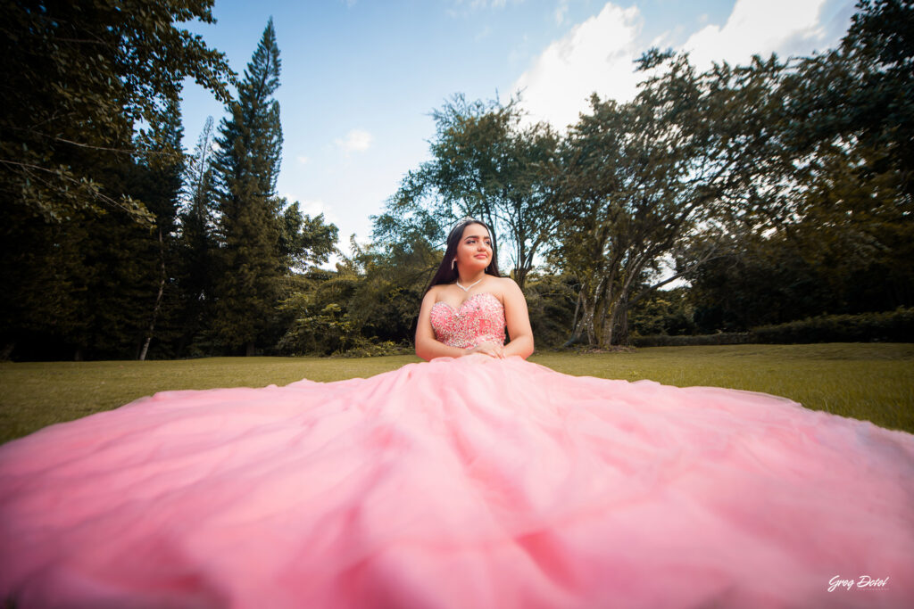 Sesion de fotos de 15 años de Brendaly en el Jardin Botanico Nacional de Santo Domingo, República Dominicana