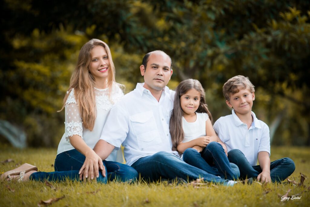 Sesion de fotos de familiar hermosas en el Parque Jardín Botánico de Santo Domingo, República Dominicana