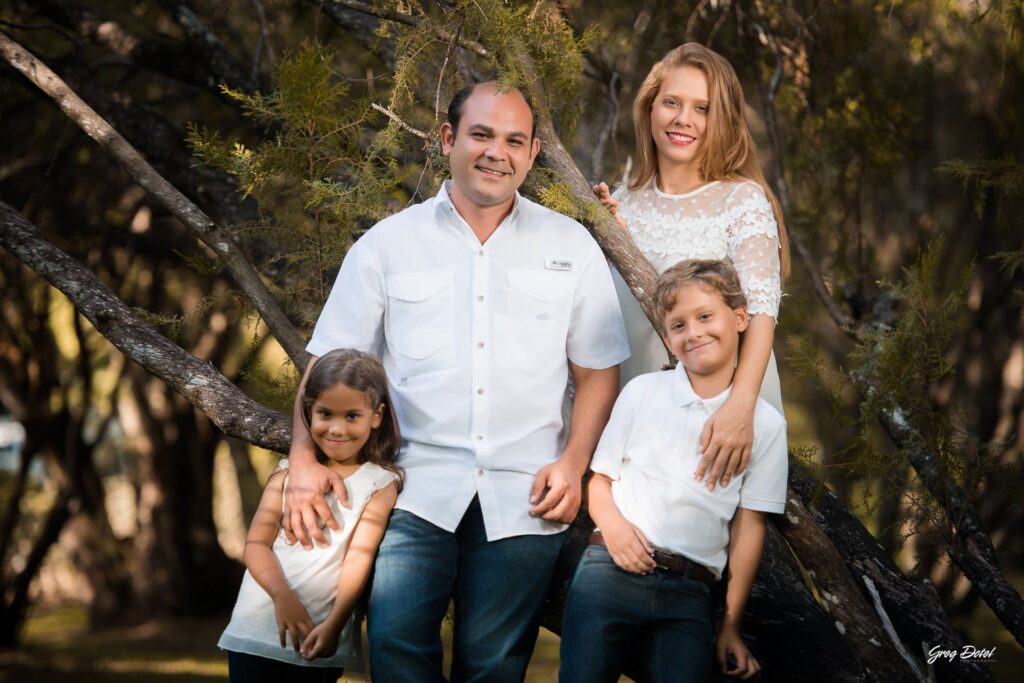 Sesion de fotos de familiar hermosas en el Parque Jardín Botánico de Santo Domingo, República Dominicana