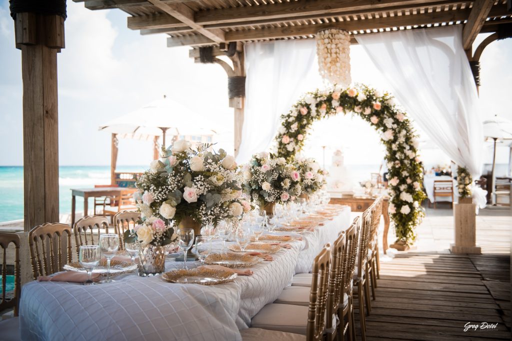 Fotógrafo de boda en Boca Chica, Restaurante Boca Marina, República Dominicana, realizada por Greg Dotel Photography, fotógrafo profesional especializado en bodas y momentos especiales.
