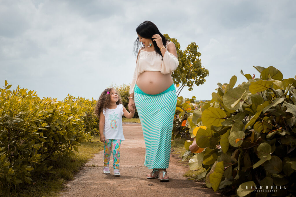 Sesion de fotos de embarazo de paola en el Acuario Nacional de Santo Domingo, República Dominicana