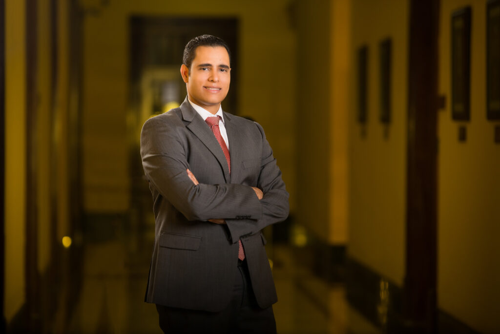 Retratos corporativos a Juan Ariel Jimenez en Santo Domingo Republica Dominicana