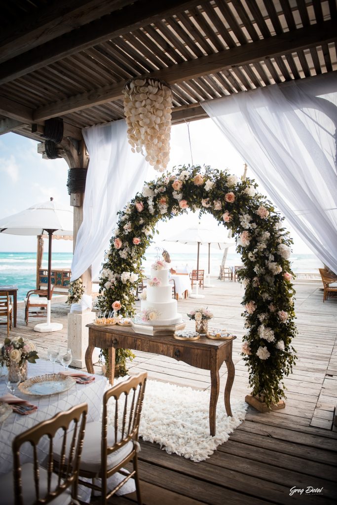 Fotógrafo de boda en Boca Chica, Restaurante Boca Marina, República Dominicana, realizada por Greg Dotel Photography, fotógrafo profesional especializado en bodas y momentos especiales.