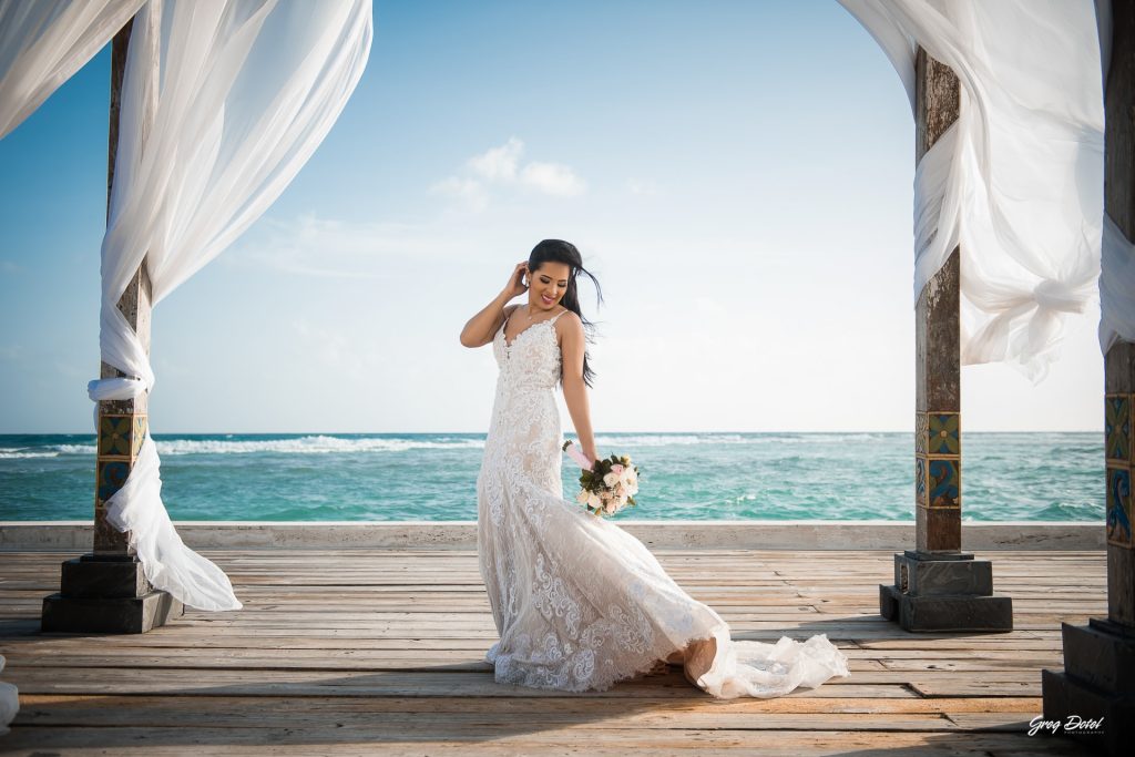 Fotógrafo de boda en Boca Chica, Restaurante Boca Marina, República Dominicana, realizada por Greg Dotel Photography, fotógrafo profesional especializado en bodas y momentos especiales.